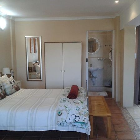 Aestas Bed & Breakfast Knysna Bagian luar foto