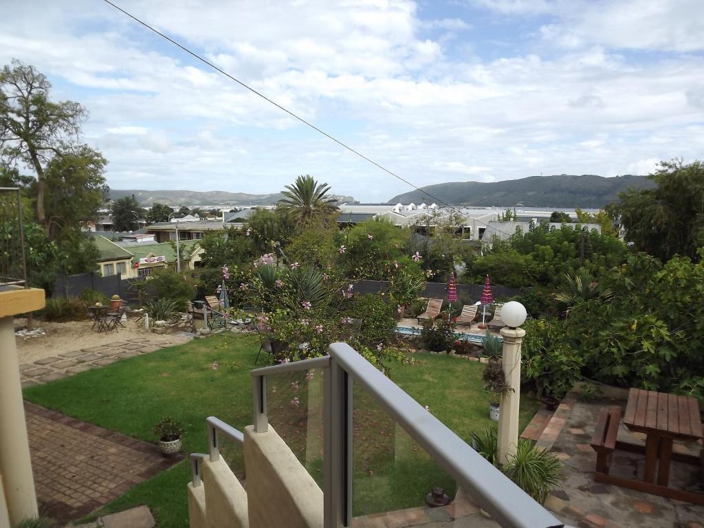 Aestas Bed & Breakfast Knysna Ruang foto