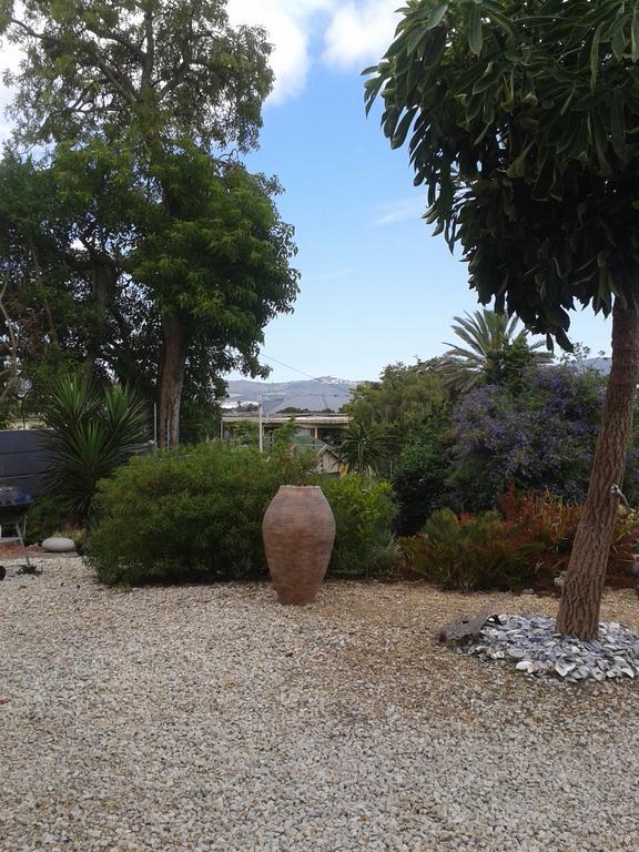 Aestas Bed & Breakfast Knysna Bagian luar foto