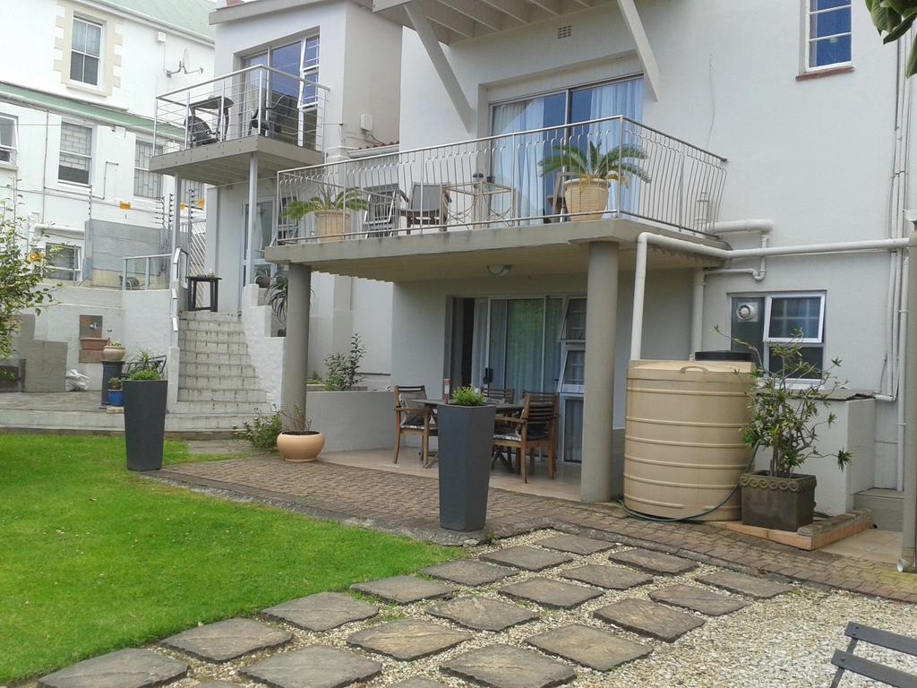 Aestas Bed & Breakfast Knysna Bagian luar foto