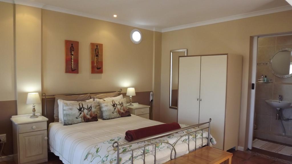 Aestas Bed & Breakfast Knysna Bagian luar foto