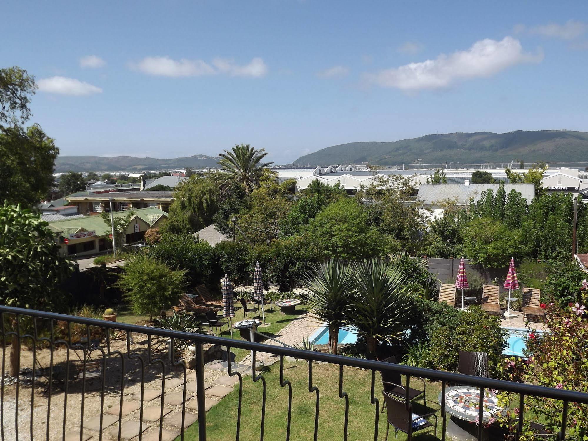 Aestas Bed & Breakfast Knysna Bagian luar foto